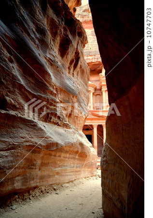 ペトラ遺跡 10747703