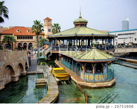 和歌山マリーナシティ　ハイダイブ乗り場 10751606