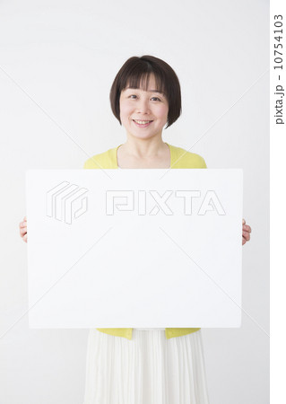 ミドル女性 10754103