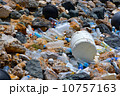 漂流したペットボトル類 10757163