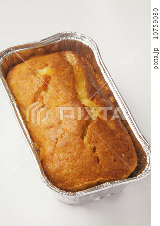 パウンドケーキ 10759030