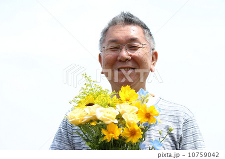 シニア男性 10759042