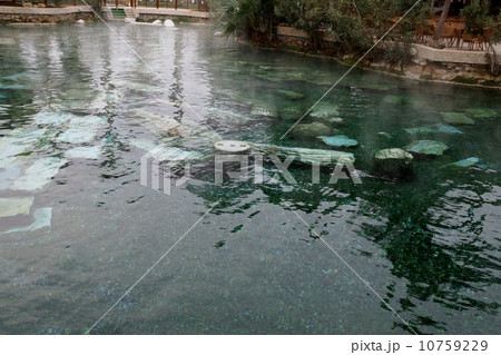 トルコ世界遺産　パムッカレ温泉 10759229