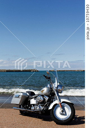 バイク ツーリング 海 イメージ 10759430