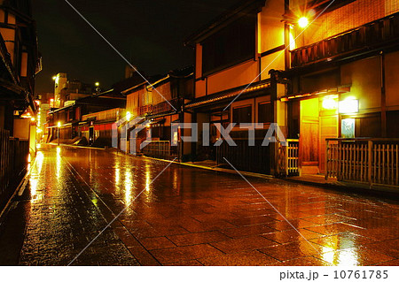 夜の祇園 夜の祇園 10761785