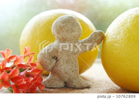 手をかける 手をかける 10762809