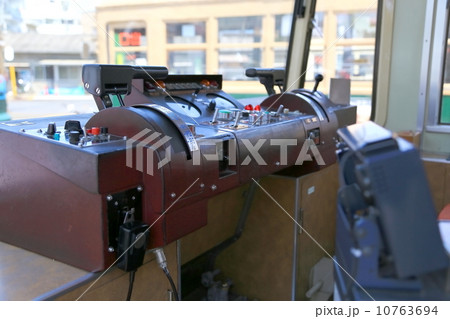 電車 電車 10763694