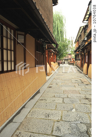 京都祇園　切り通し 10764038