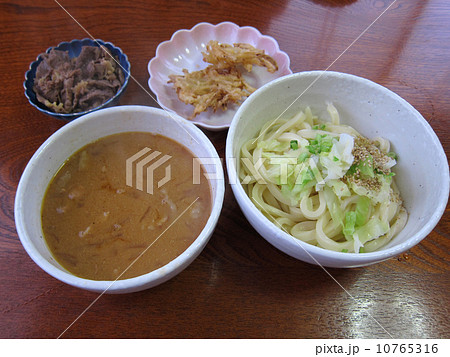 吉田うどん 吉田うどん 10765316