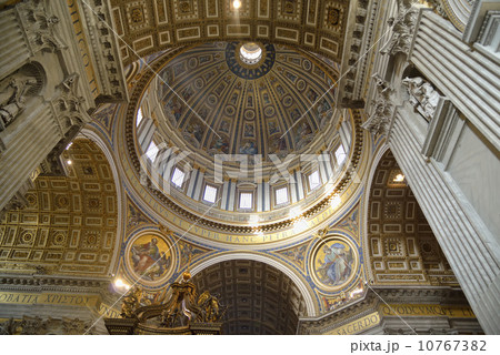 クーポラ（サン・ピエトロ大聖堂） 10767382
