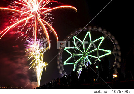 Fireworks 10767907
