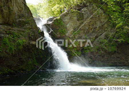 滝 北海道上大滝 滝 北海道上大滝 10769924