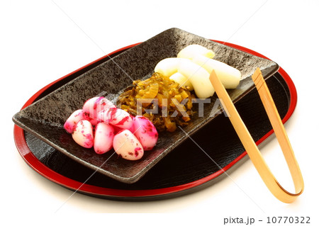 大蒜　高菜　らっきょう　漬け物　和食　白背景 10770322