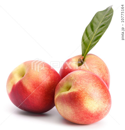 Ripe peach Ripe peach 10775164