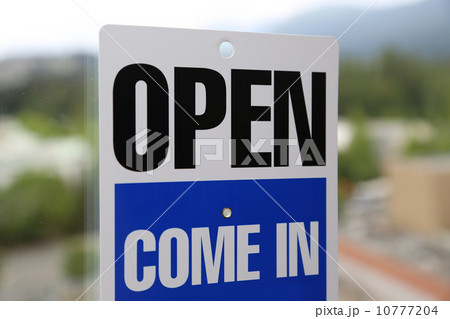 Open Sign 10777204