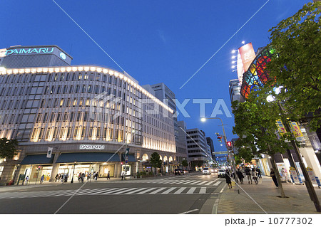 神戸元町と旧居留地夜景 10777302