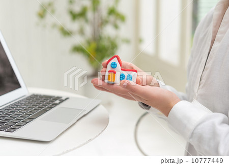 小さい家 10777449