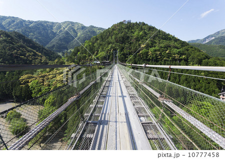 谷瀬の吊り橋 10777458