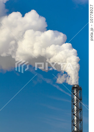 Polluting smoke coming out of chimney 10778027