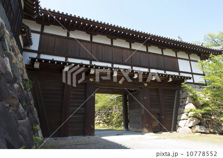 郡山城跡の大手門（梅林門） 10778552