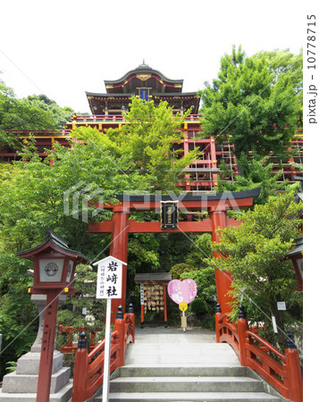 祐徳稲荷神社の岩崎社と御本殿 10778715