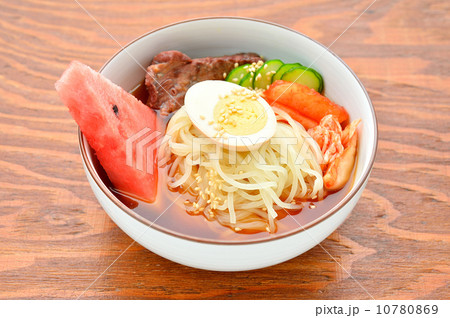 盛岡冷麺風アレンジの冷麺です。 10780869