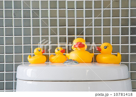 Rubber duckie 10781418