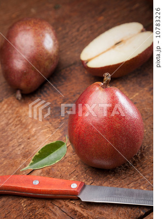 ripe pears ripe pears 10783226