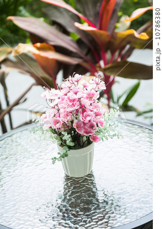 artificial flowers 10786380