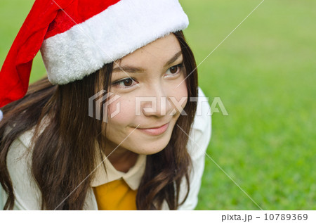 Beautiful young santa clause woman Beautiful young santa clause woman 10789369