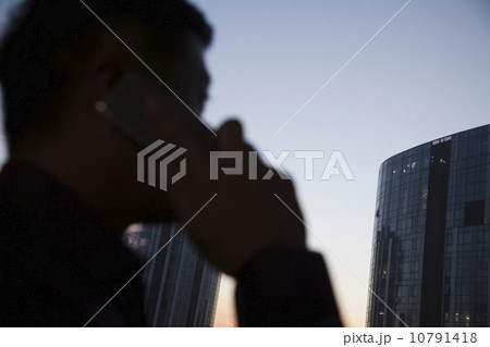 10791418