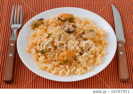 rice with mussels 10797951
