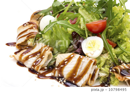 vegetable salad and fish restaurant tuna 10798495