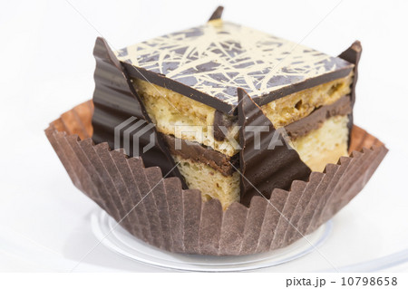 biscuits with cream and fruit filling biscuits with cream and fruit filling 10798658