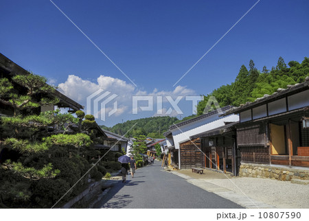 長野県、中山道妻籠宿の風景 長野県、中山道妻籠宿の風景 10807590