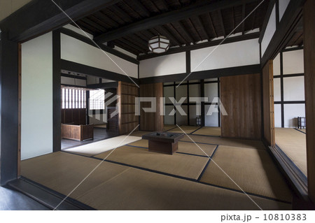 今井町の町家の居間 10810383