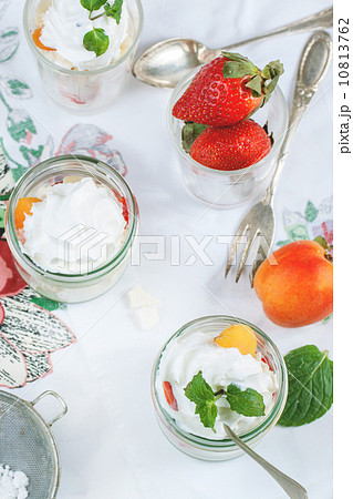 Dessert with merengue and berries 10813762