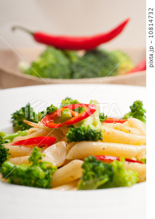 Italian penne pasta with broccoli and chili pepper 10814732