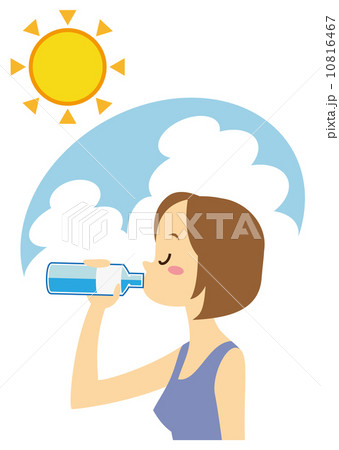 水分補給　ショートヘアのお姉さん 10816467