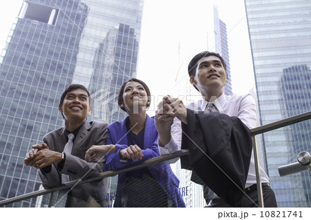 Asian working professionals outdoor Asian working professionals outdoor 10821741