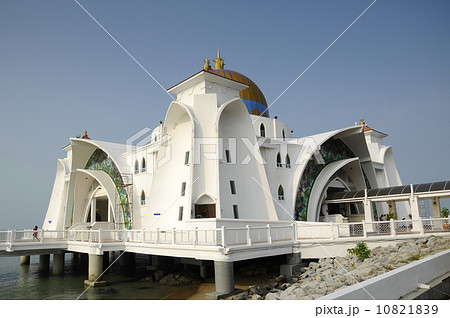 Malacca Straits Mosque (Masjid Selat Melaka) in Malacca Malacca Straits Mosque (Masjid Selat Melaka) in Malacca 10821839