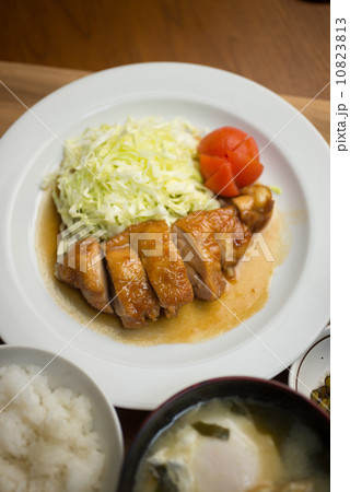 鶏の照り焼き 鶏の照り焼き 10823813