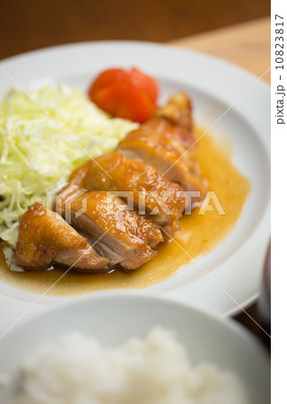 鶏の照り焼き 鶏の照り焼き 10823817