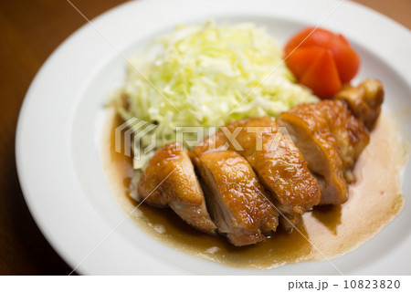 鶏の照り焼き 鶏の照り焼き 10823820