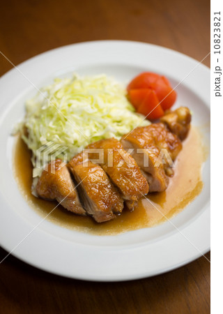 鶏の照り焼き 鶏の照り焼き 10823821