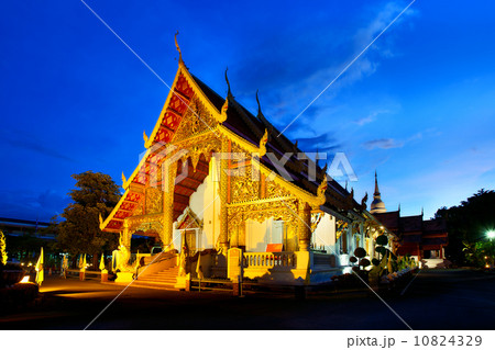 Wat Phra Singh temple at sunset in Chiang Mai, Thailand. 10824329