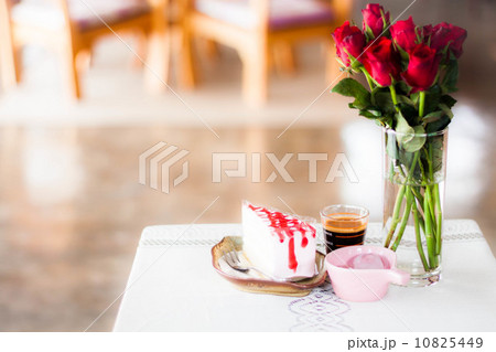 Single coffee espresso shot and homemade cake Single coffee espresso shot and homemade cake 10825449