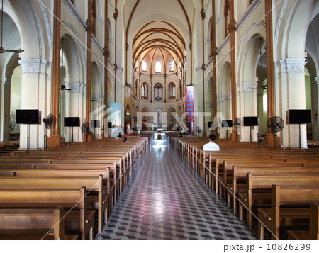 ベトナム　ホーチミン市　サイゴン大教会 10826299