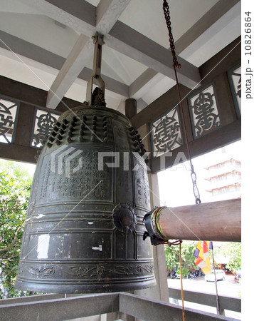ベトナム　ホーチミン市　ヴィンギエム寺　平和の鐘 10826864