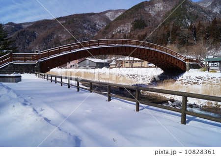 雪積る木曽の大橋 雪積る木曽の大橋 10828361